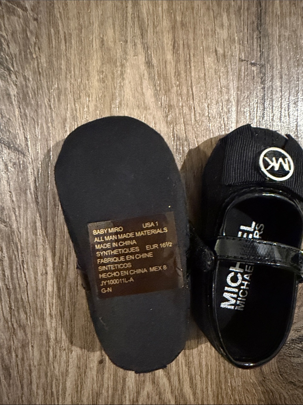 Michael Kors Black Patent Girls' Mary Jane Flats with Logo Bow - Picture 3 of 7